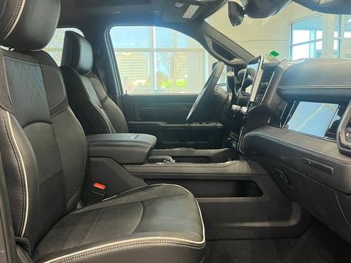 New 2026 RAM 3500 Limited AWD/4WD image 32