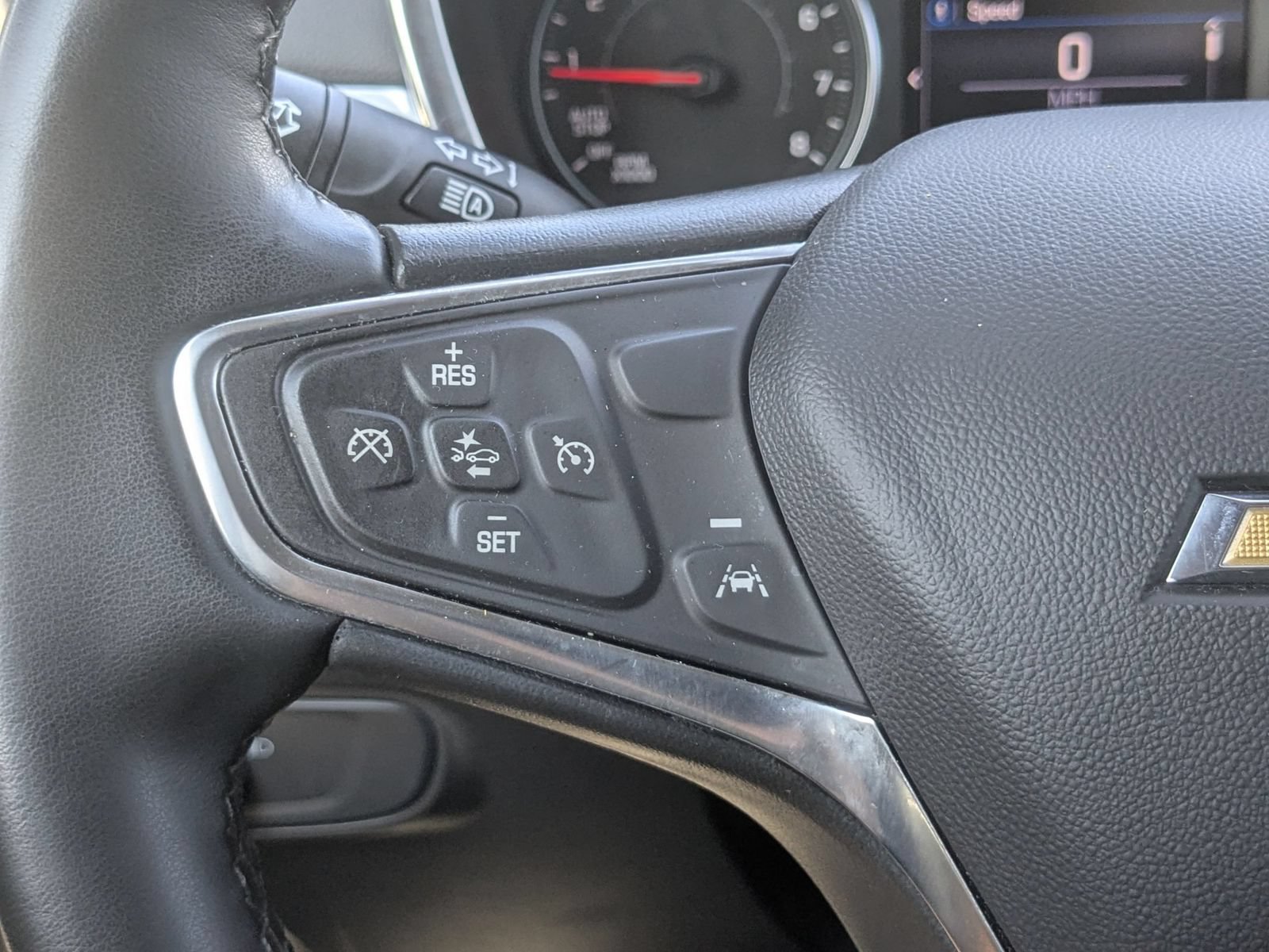 Used 2024 Chevrolet Equinox LT AWD/4WD image 17