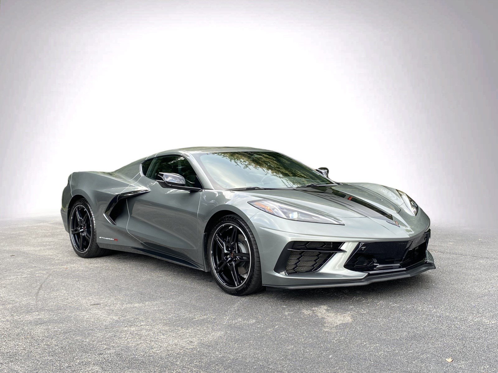 Used 2024 Chevrolet Corvette Stingray Preferred Cpe w/ Battery Protection Package RWD video 2