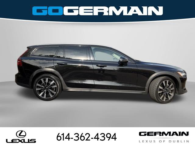 Used 2020 Volvo V60 T5 Cross Country AWD/4WD image 9