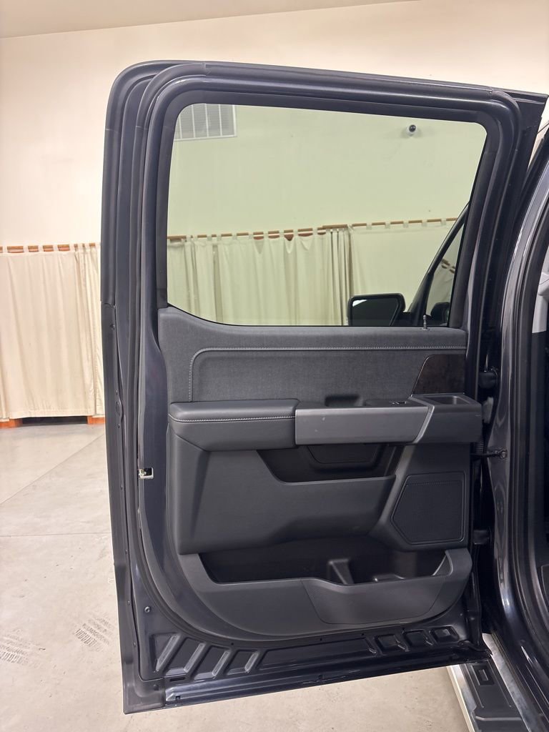 Used 2022 Ford F150 Lariat w/ Max Trailer Tow Package image 26