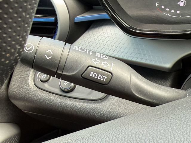 Used 2024 Chevrolet Trax LS w/ LS Convenience Package FWD image 26