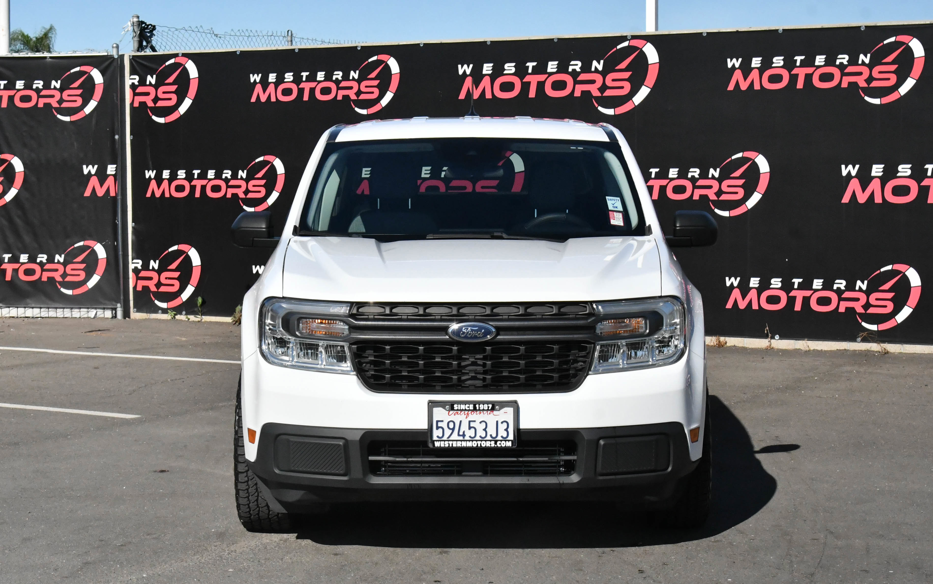 Used 2022 Ford Maverick XLT image 2