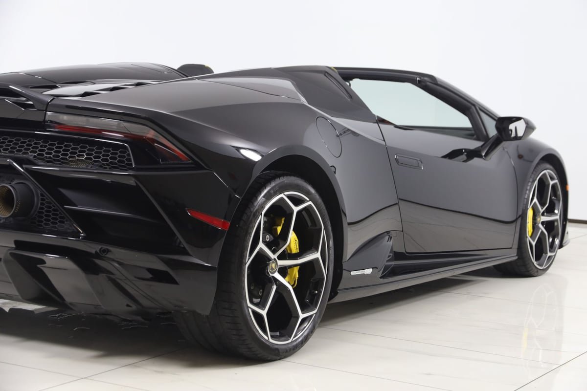 Used 2023 Lamborghini Huracan EVO RWD image 81