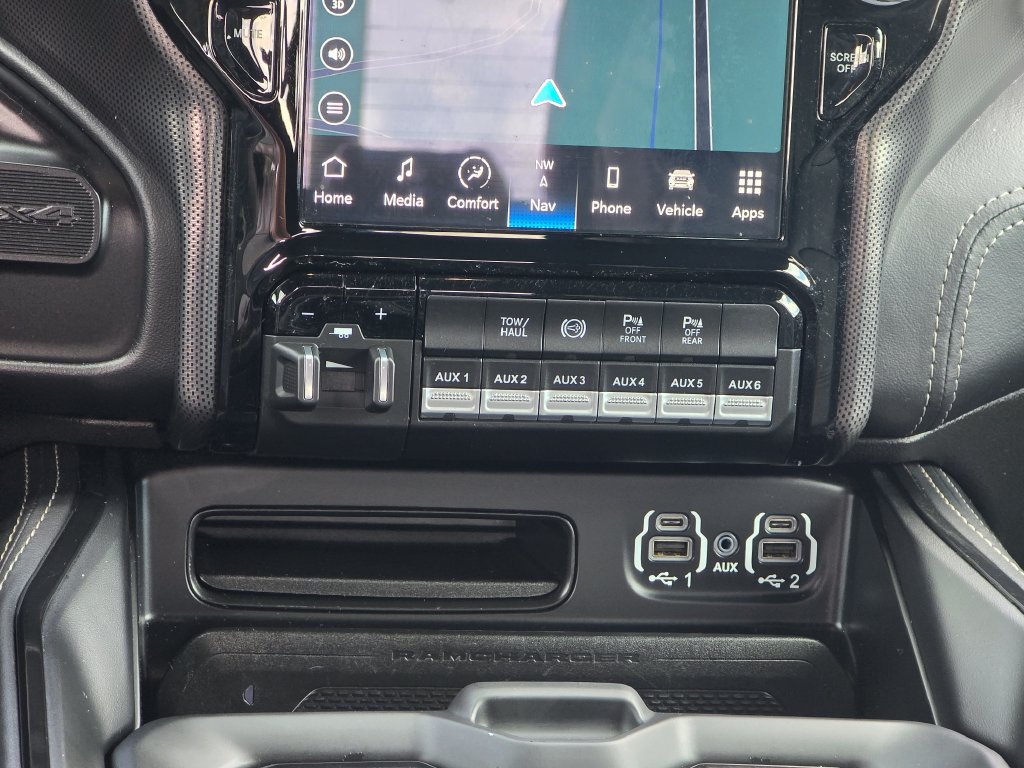 Used 2022 RAM 2500 Limited AWD/4WD image 38