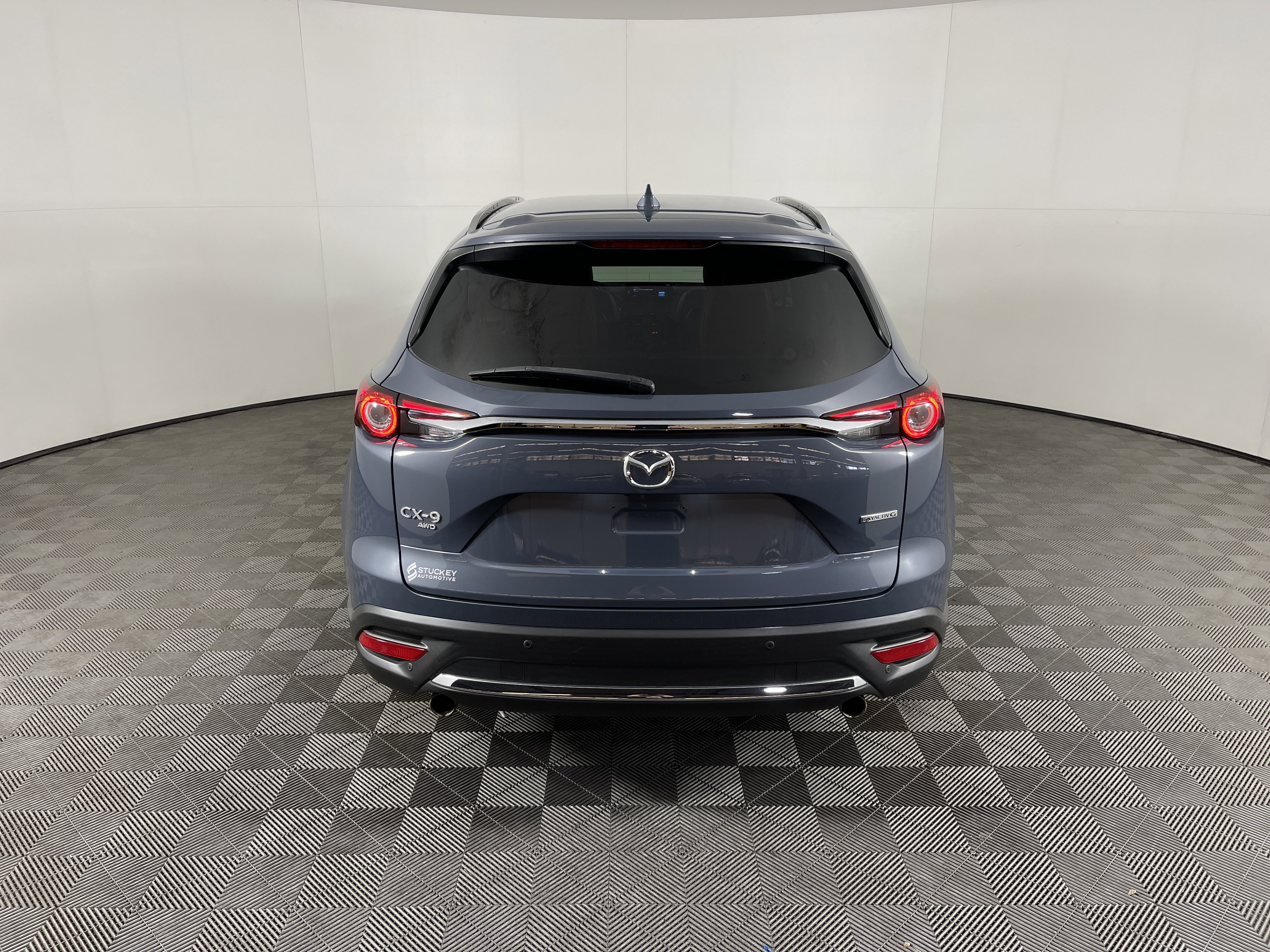 Used 2023 MAZDA CX-9 Carbon Edition image 4