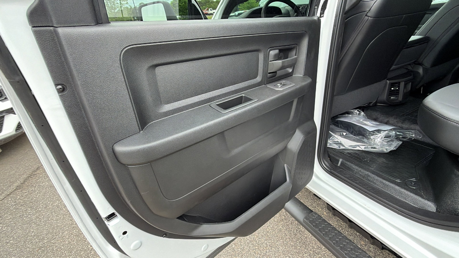 New 2026 RAM 3500 Tradesman w/ Chrome Appearance Group A AWD/4WD image 19