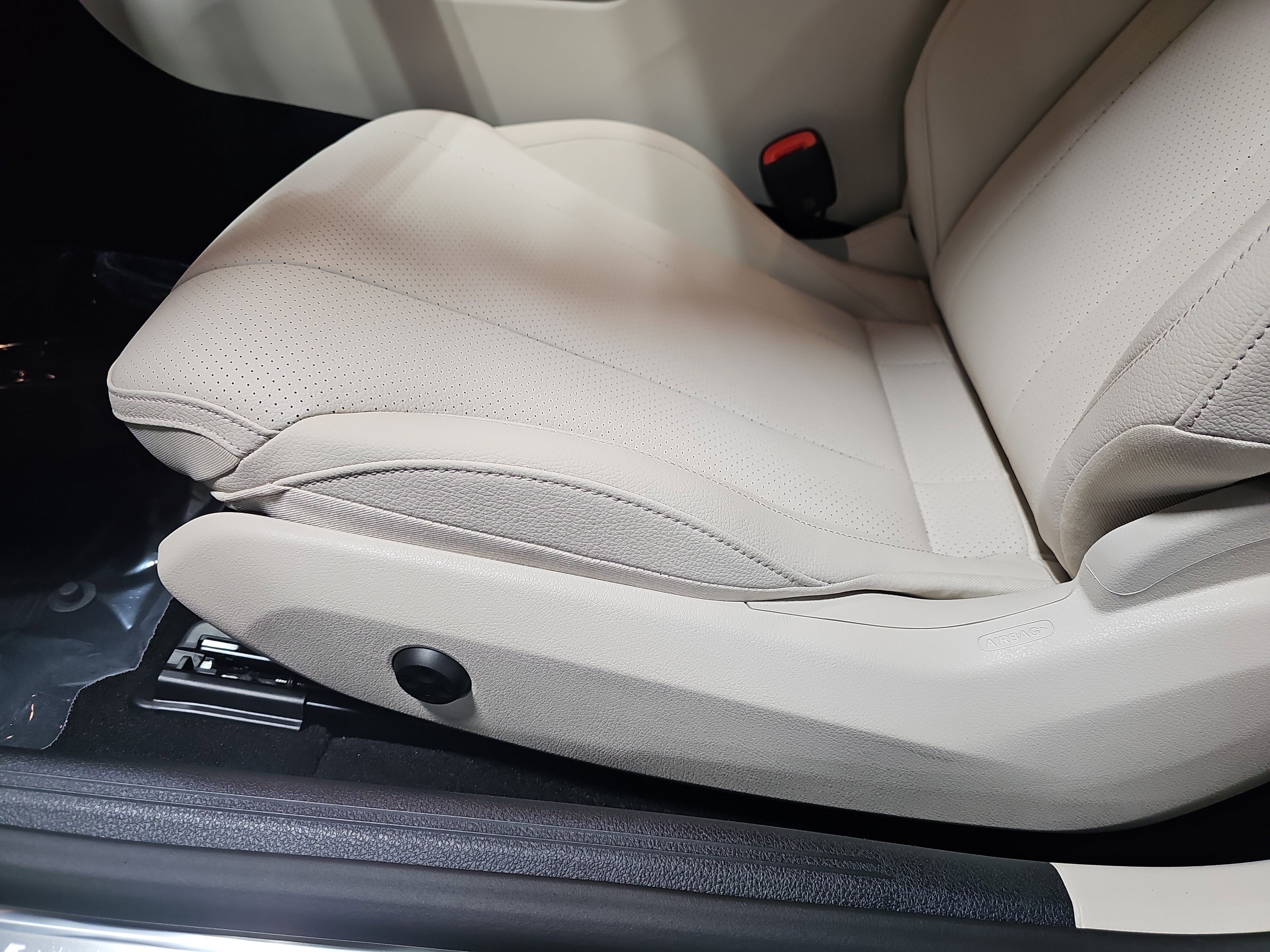 New 2026 Mercedes-Benz CLE 450 4MATIC Cabriolet image 31