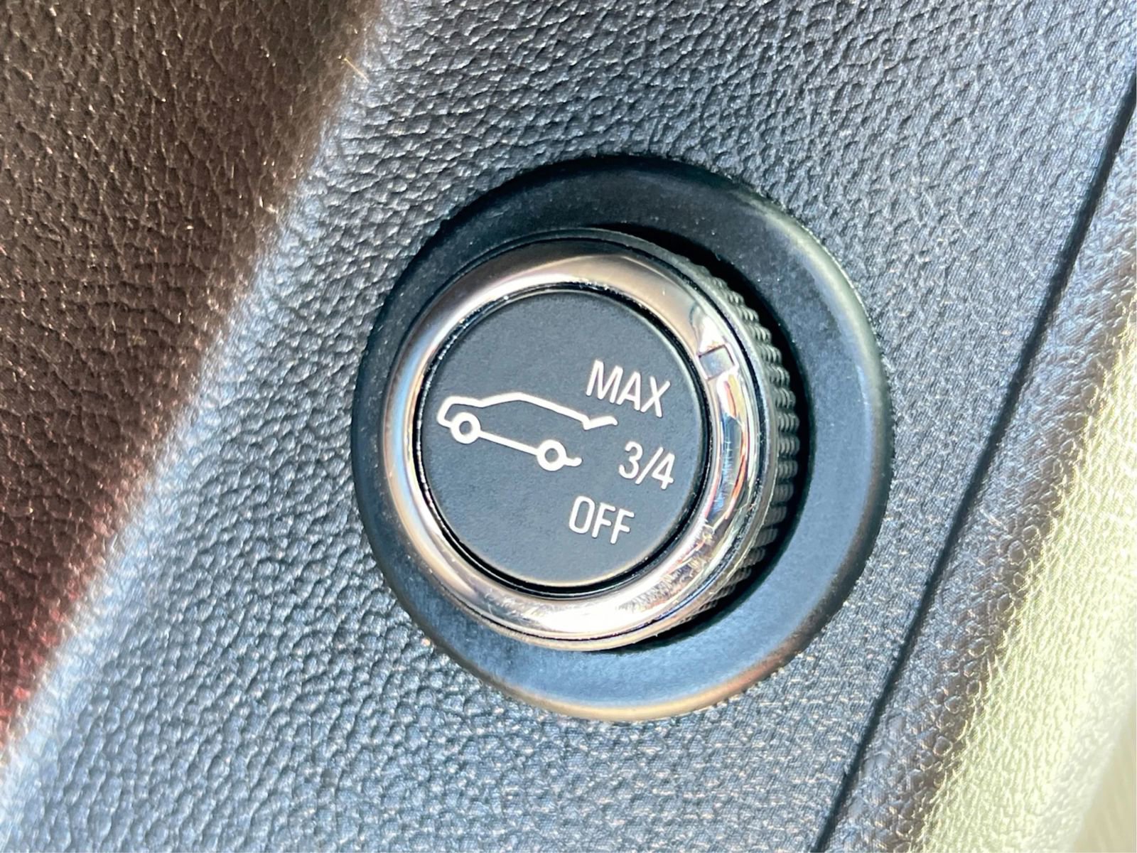 Used 2018 Chevrolet Traverse Premier AWD/4WD image 34