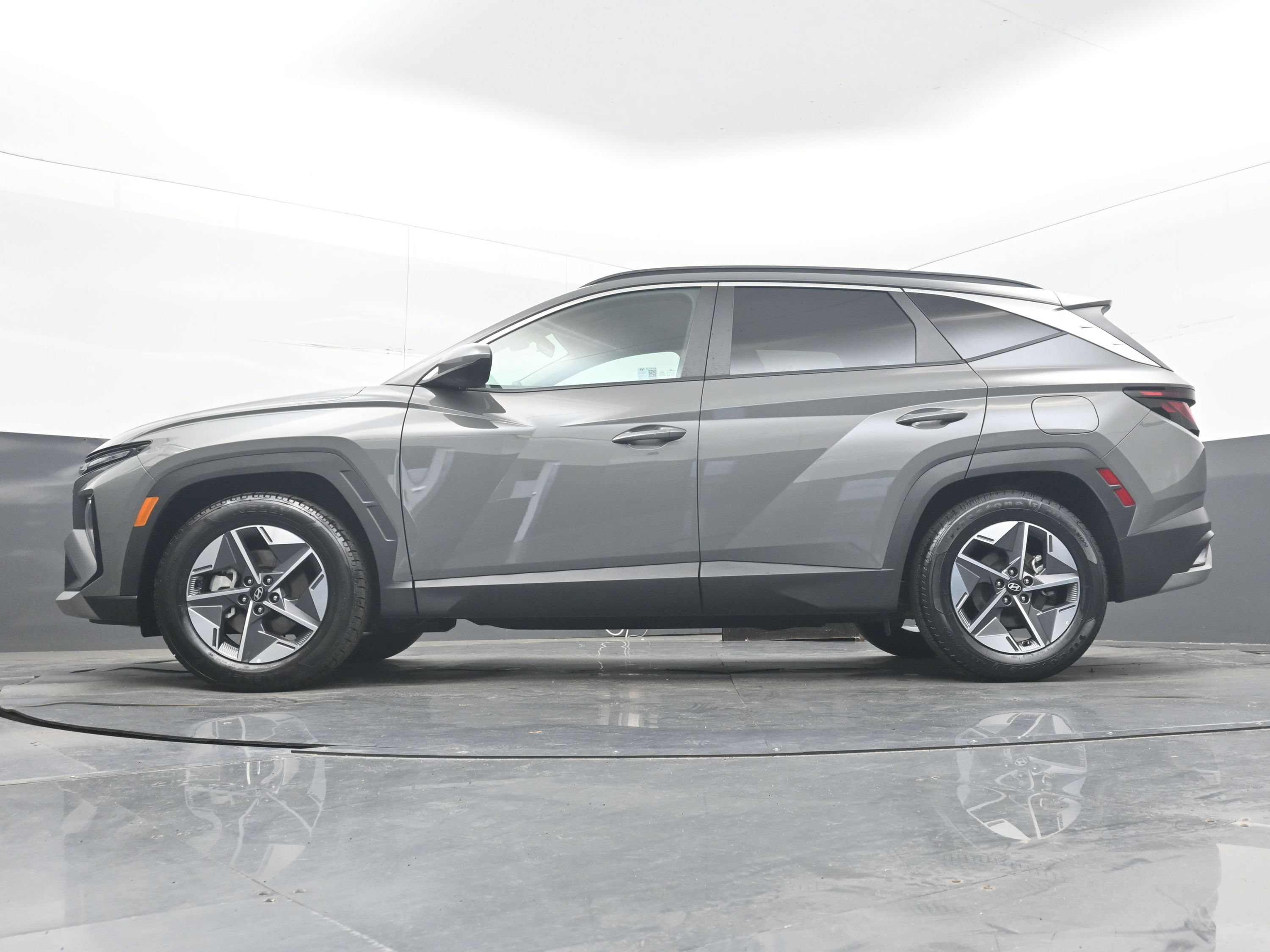 Used 2025 Hyundai Tucson SEL FWD image 28