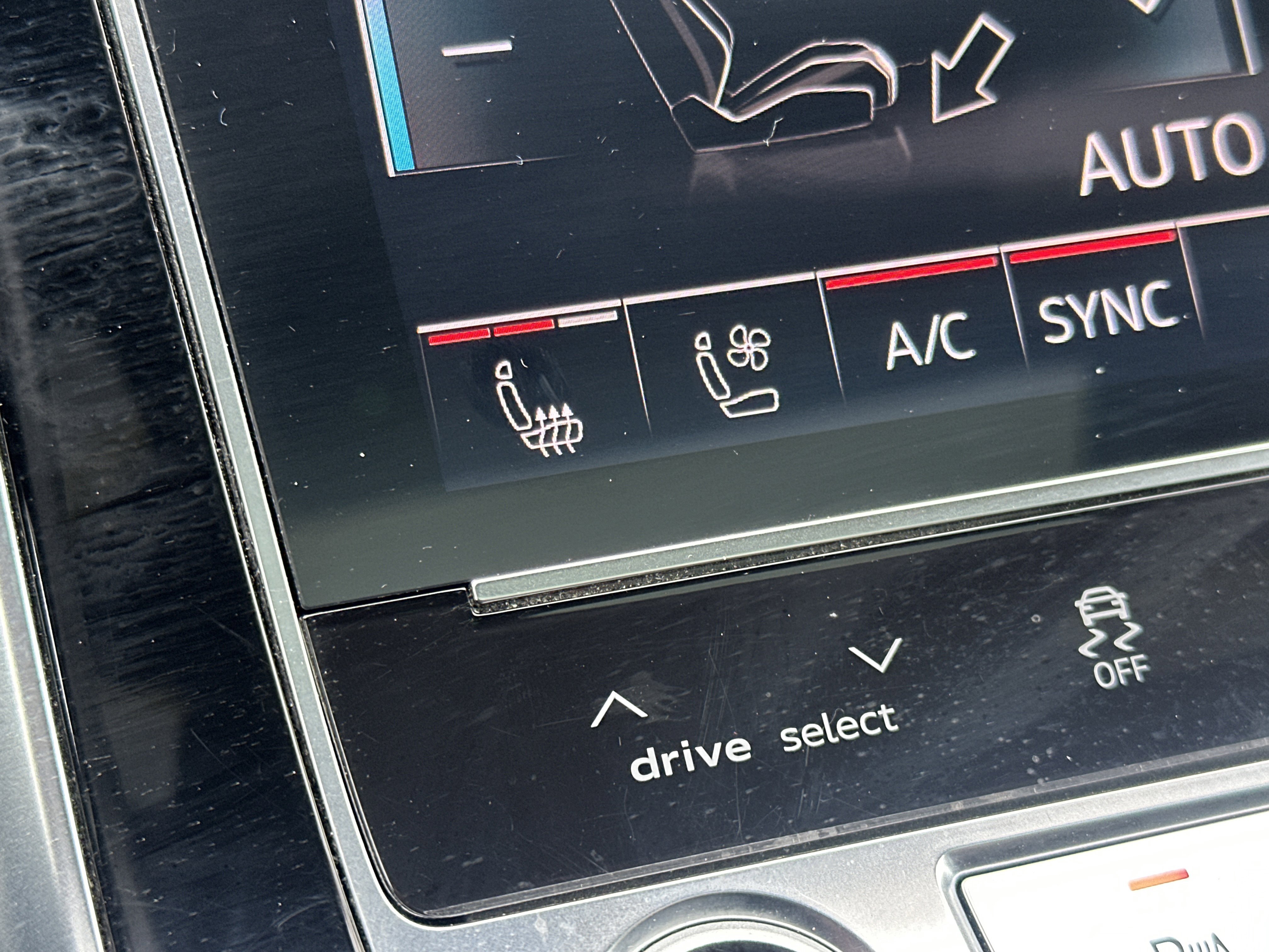 Used 2024 Audi Q7 3.0T Prestige w/ Prestige Package image 32