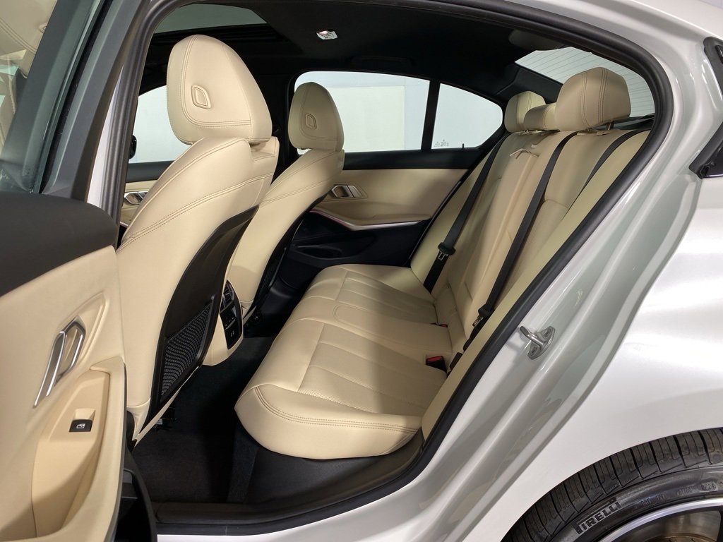 Certified 2023 BMW 330i xDrive Sedan w/ Driving Assistance Package image 27