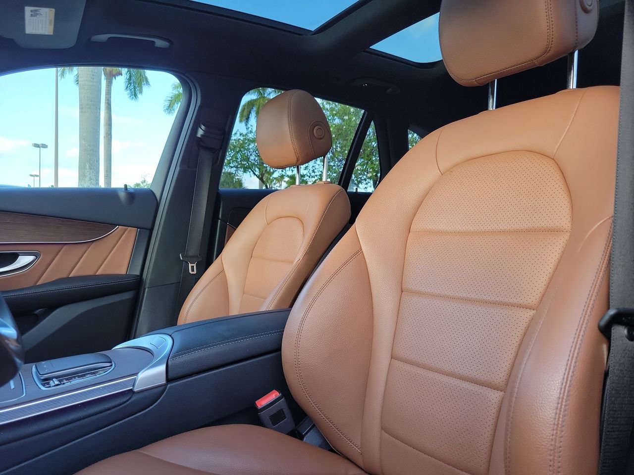 Used 2022 Mercedes-Benz GLC 300 image 25