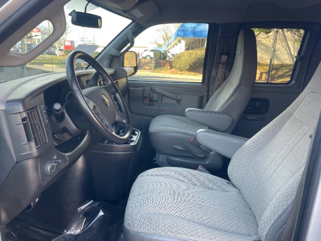 Used 2023 Chevrolet Express 3500 LS RWD image 10