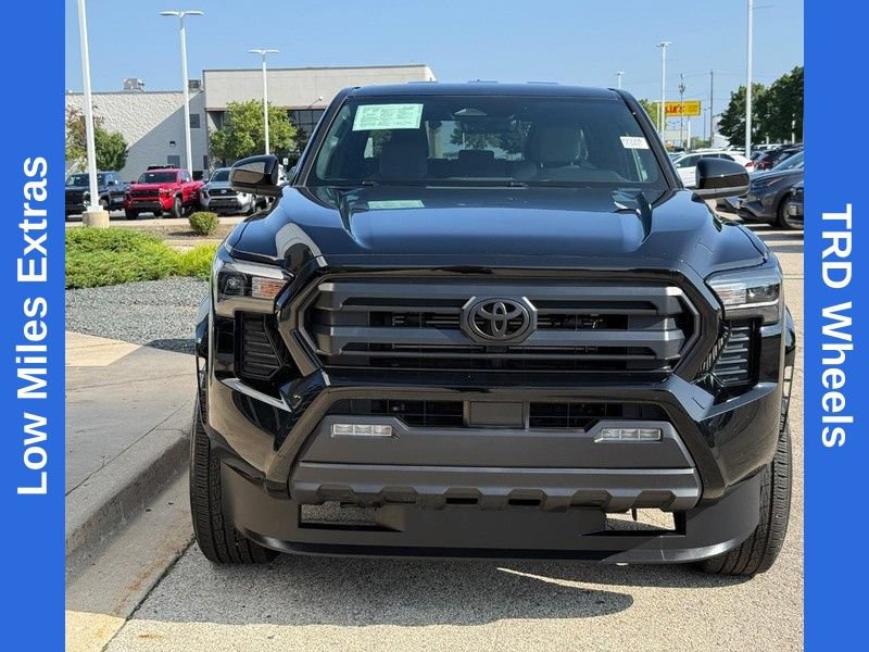 Used 2024 Toyota Tacoma SR5 AWD/4WD image 8