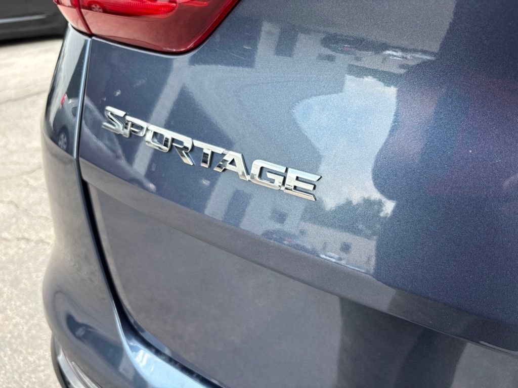 Used 2020 Kia Sportage EX w/ Option Group 15 AWD/4WD image 17