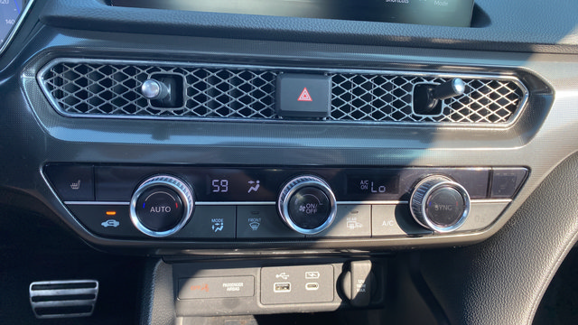 Used 2024 Acura Integra A-Spec w/ Technology Package FWD image 18