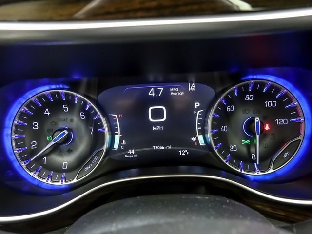 Used 2023 Chrysler Pacifica Limited image 17