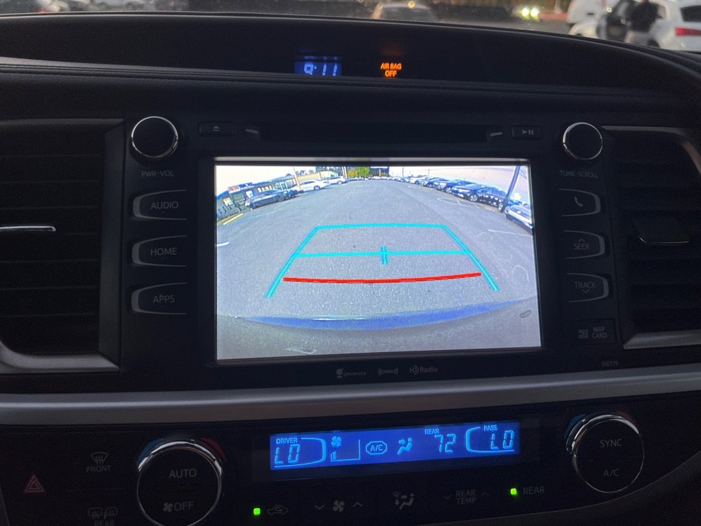 Used 2017 Toyota Highlander XLE image 25