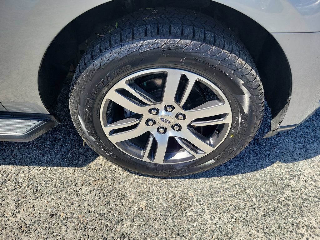 Used 2024 Ford Expedition Max Limited RWD image 7