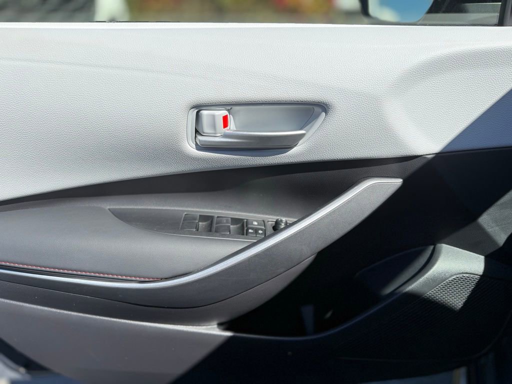 Certified 2025 Toyota Corolla SE w/ SE Premium Package image 15
