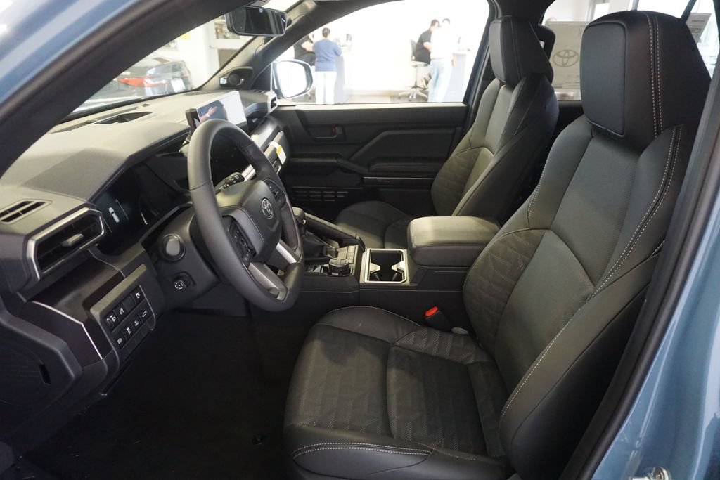 New 2026 Toyota 4Runner TRD Off-Road Premium AWD/4WD image 24