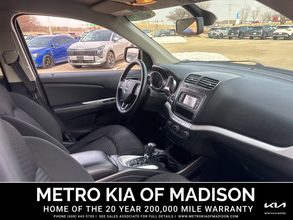 Used 2019 Dodge Journey SE w/ Blacktop Package image 35