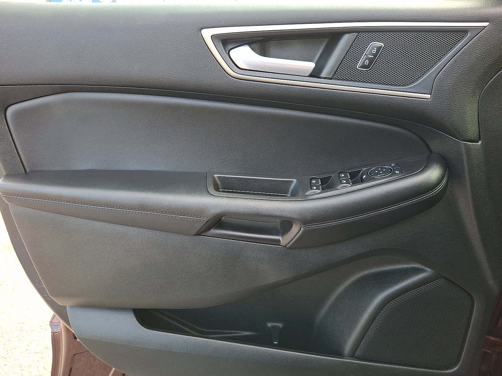 Certified 2023 Ford Edge SEL w/ Convenience Package image 12