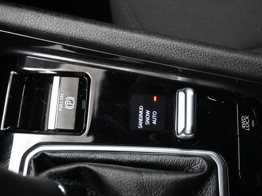 Used 2024 Jeep Compass Sport image 29