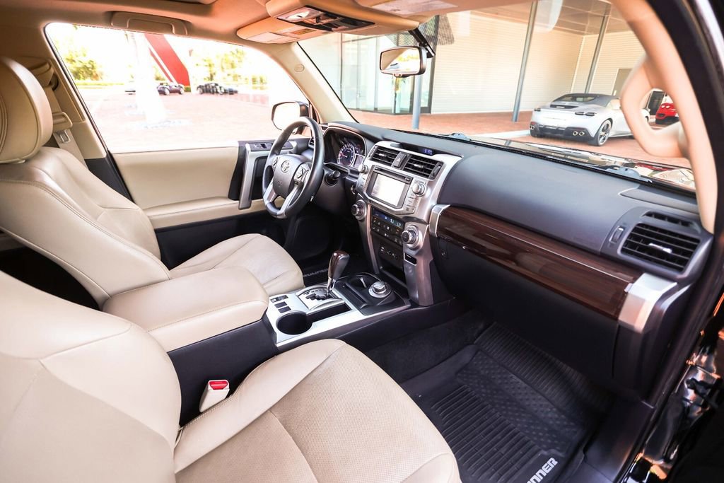Used 2018 Toyota 4Runner Limited AWD/4WD image 47