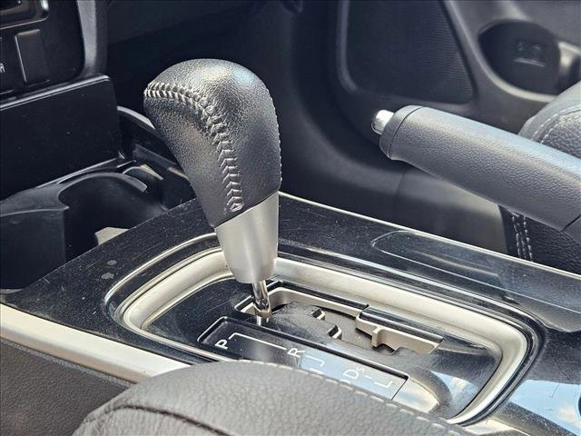 Used 2018 Mitsubishi Outlander SEL image 12