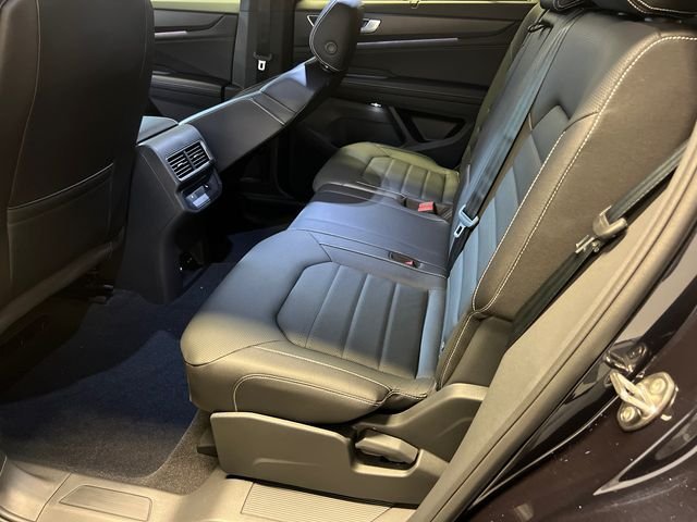 New 2026 Volkswagen Atlas Cross Sport SEL AWD/4WD image 10