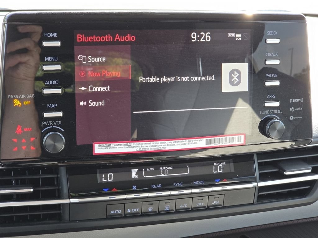 Used 2024 Toyota Sienna LE AWD/4WD image 6