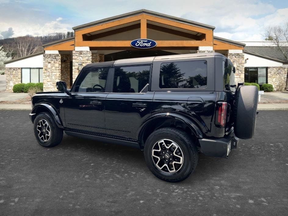 Used 2024 Ford Bronco Outer Banks AWD/4WD image 6