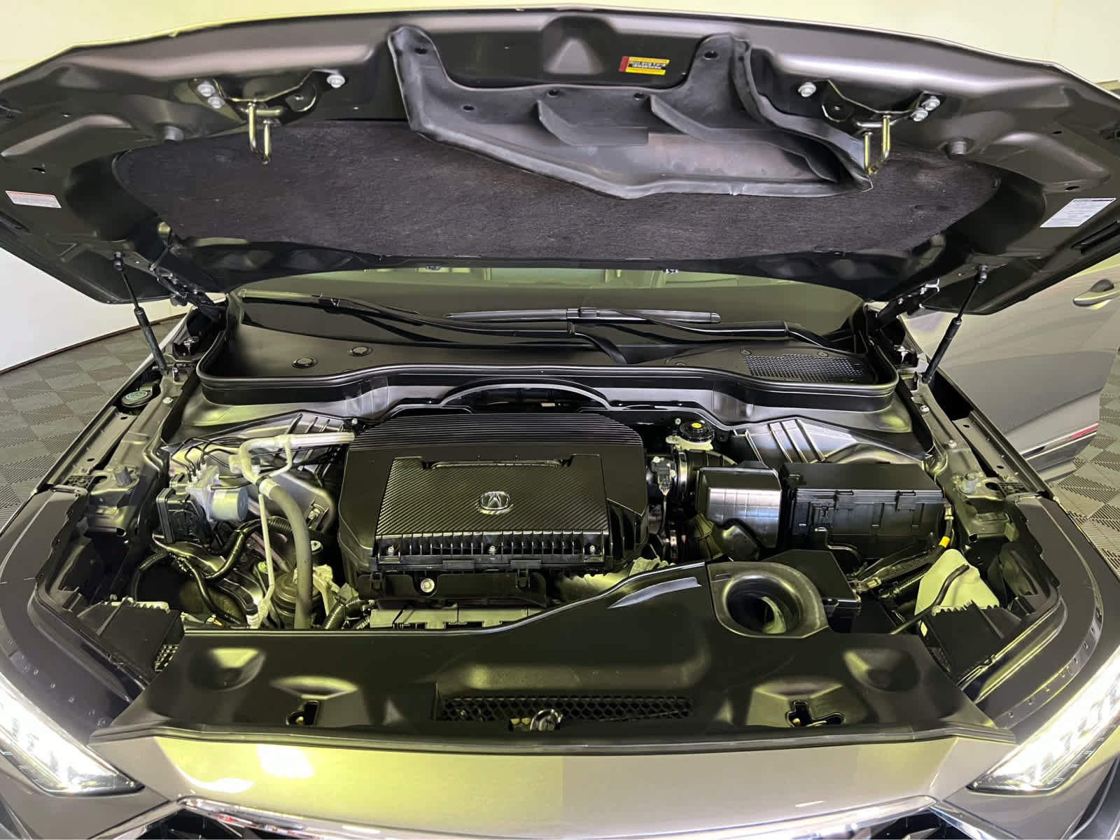 Certified 2023 Acura MDX SH-AWD w/ Advance Package image 35