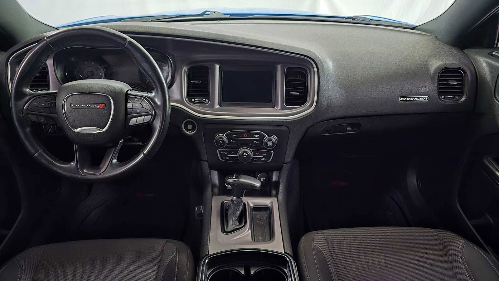 Used 2019 Dodge Charger SXT w/ Blacktop Package image 18