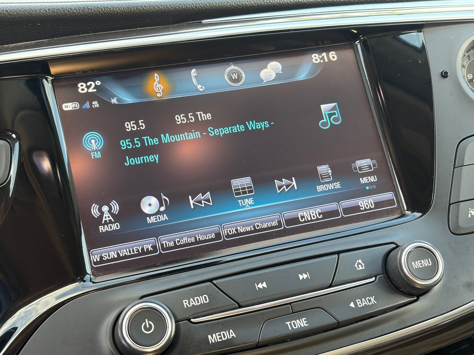 Used 2019 Buick Envision Premium AWD/4WD image 27