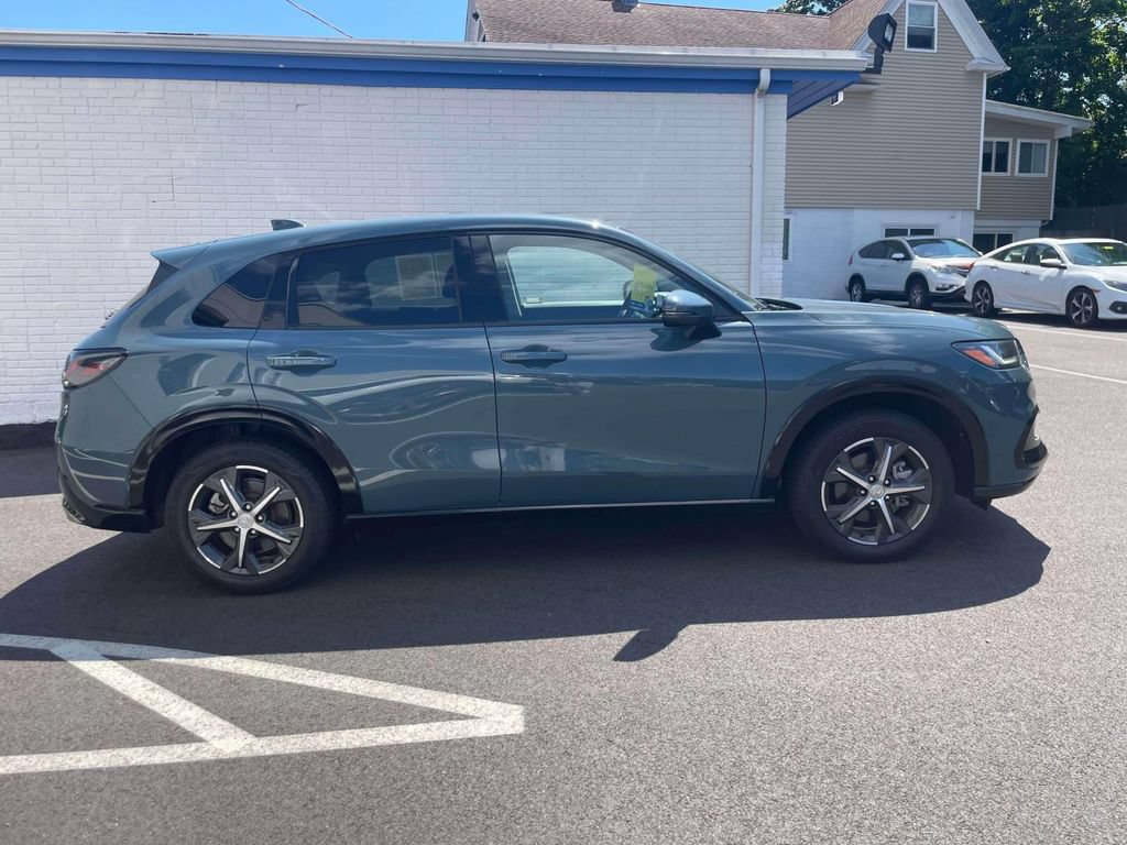 Certified 2024 Honda HR-V EX-L image 4