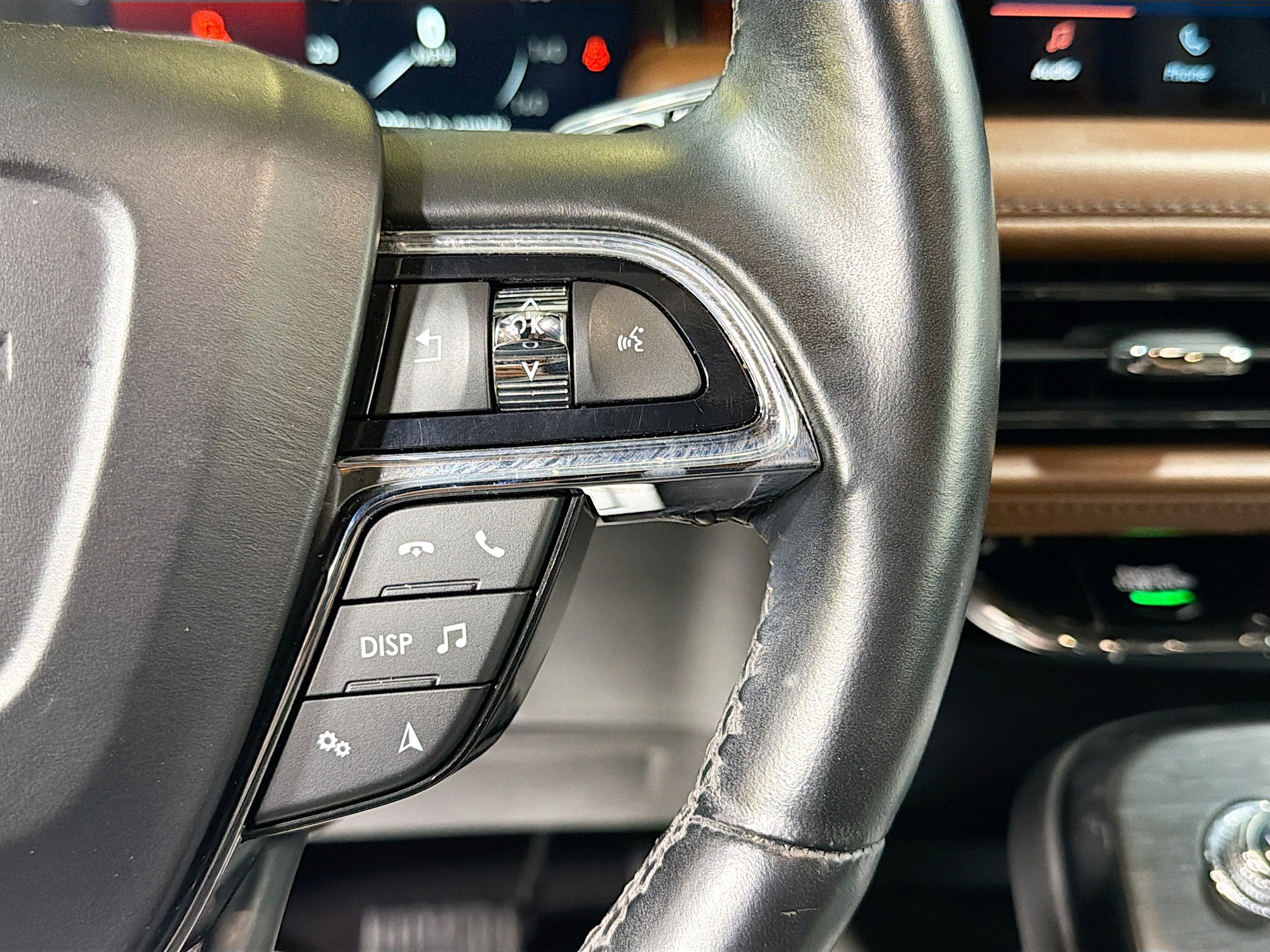 Used 2021 Lincoln Nautilus Reserve image 37