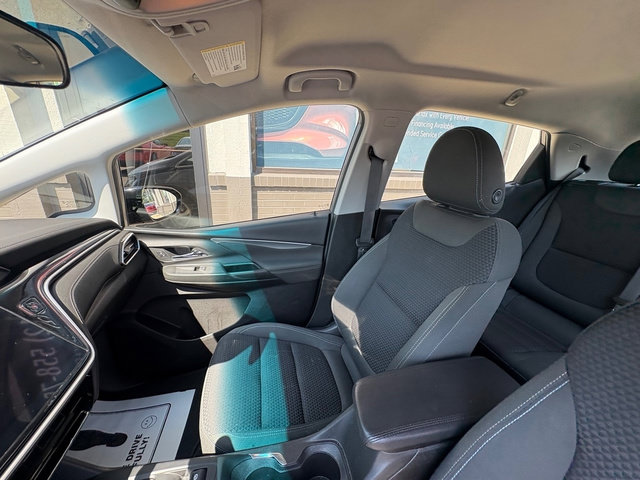 Used 2023 Chevrolet Bolt LT FWD image 14