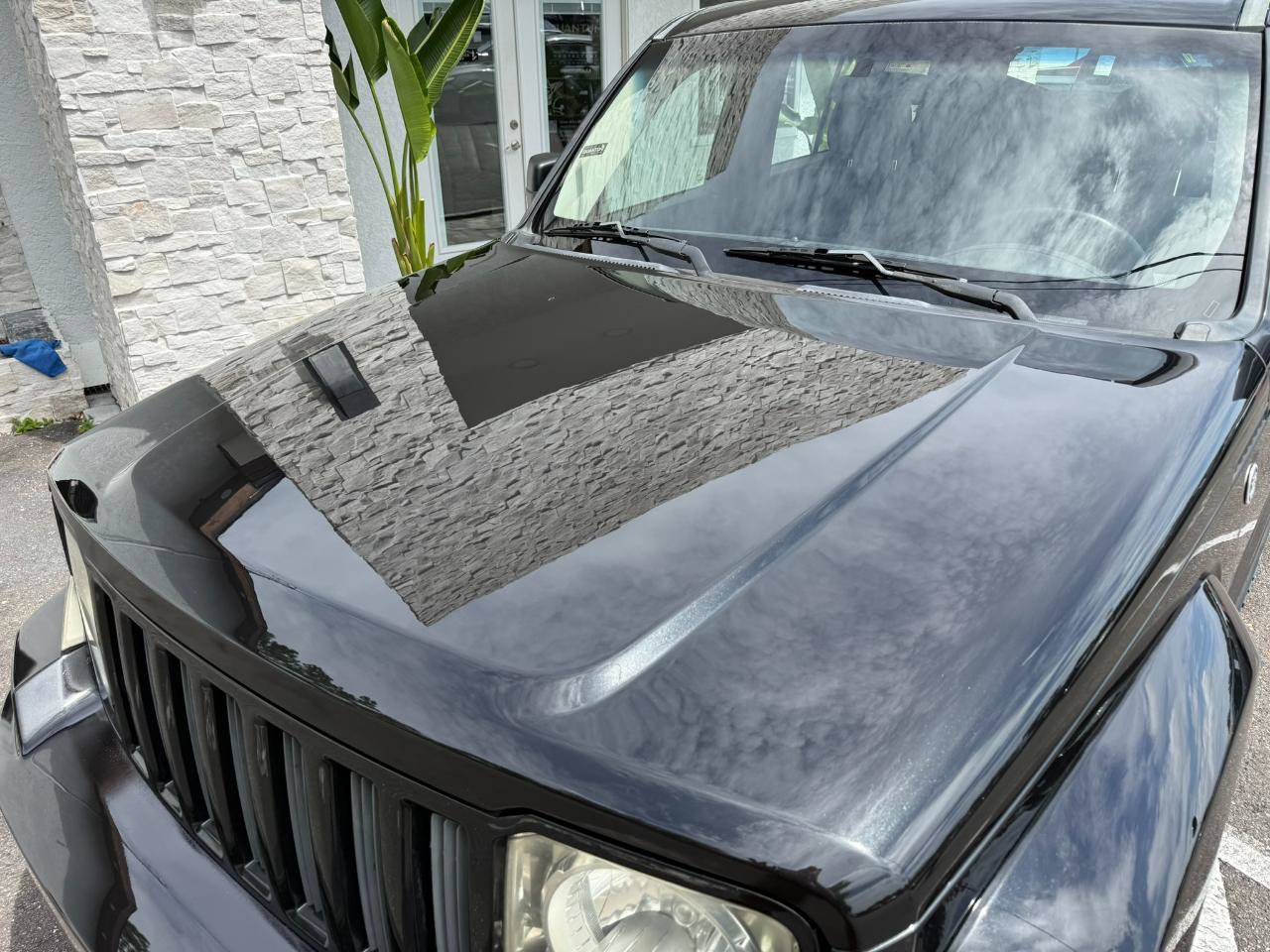 Used 2010 Jeep Liberty Sport AWD/4WD image 11