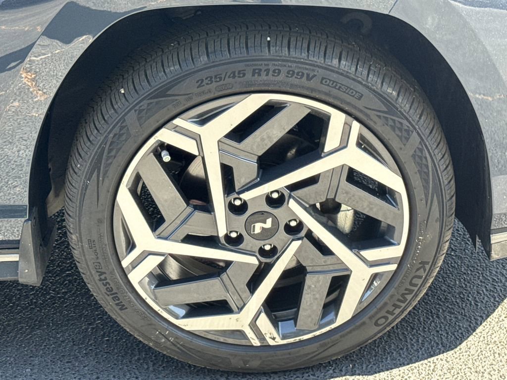 Used 2025 Hyundai Kona N Line S FWD image 12
