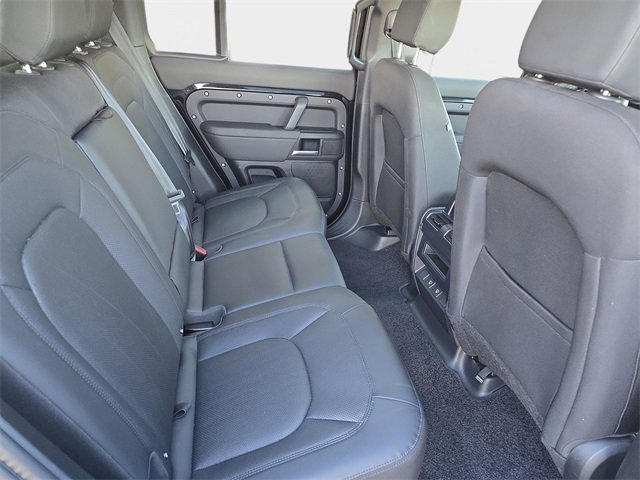 Used 2025 Land Rover Defender 110 S image 13