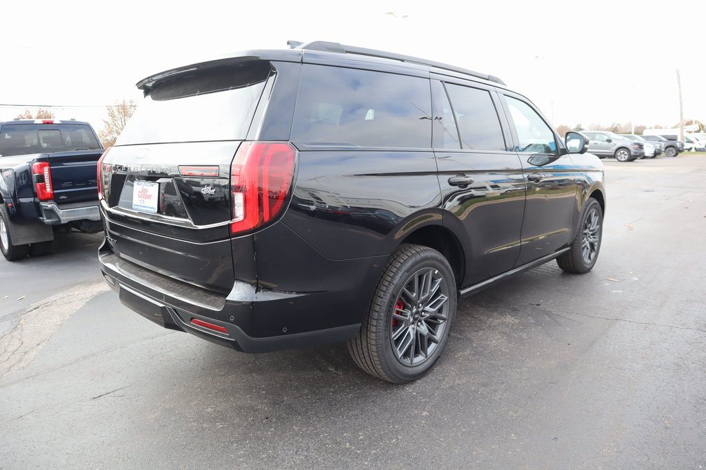 New 2025 Ford Expedition Platinum w/ Stealth Performance Package image 23