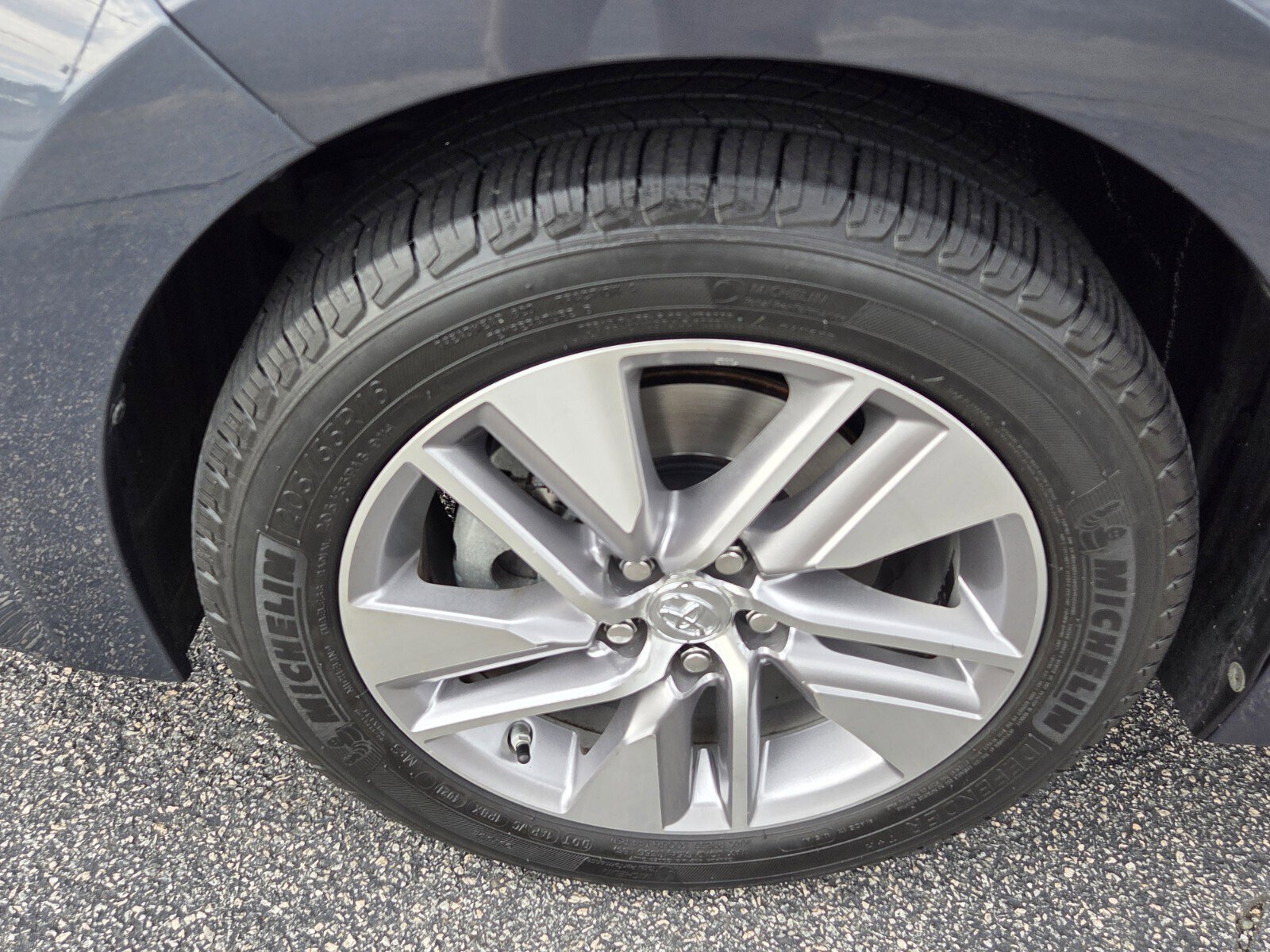 Certified 2016 Toyota Corolla LE Premium image 9