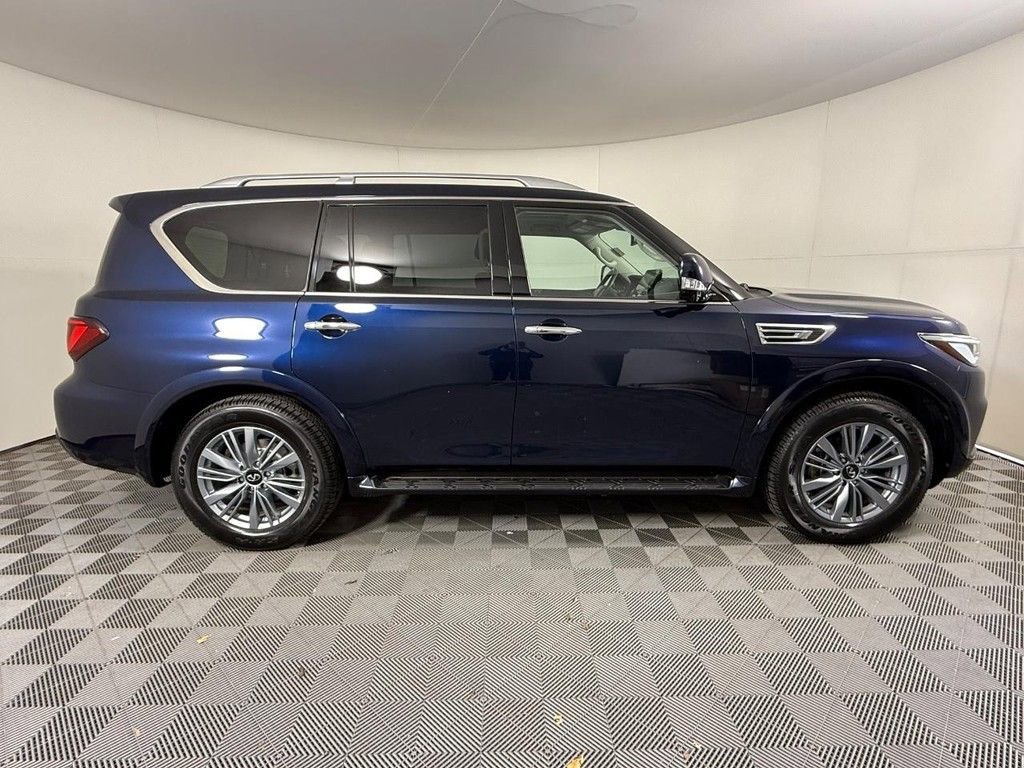 Used 2024 INFINITI QX80 Luxe image 2