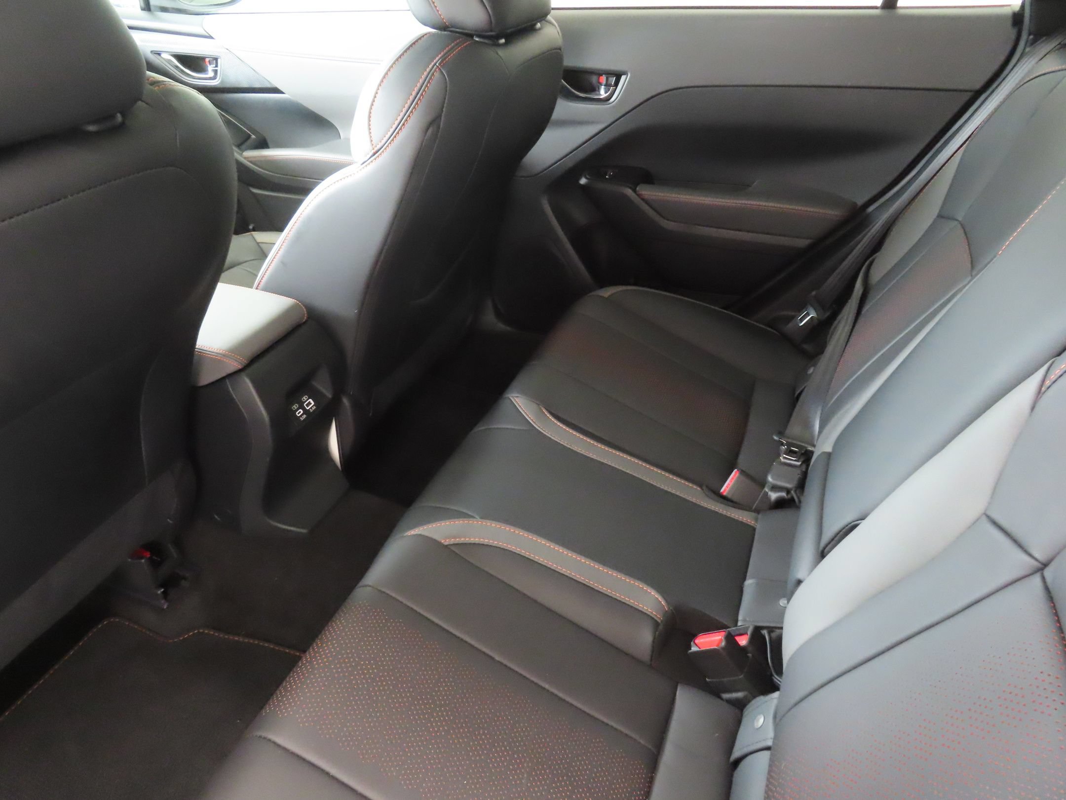 Used 2025 Subaru Crosstrek 2.5i Limited w/ Crosstrek Mirror Package AWD/4WD image 22