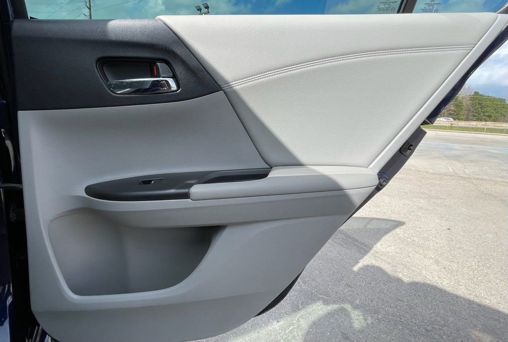 Used 2013 Honda Accord EX-L image 37