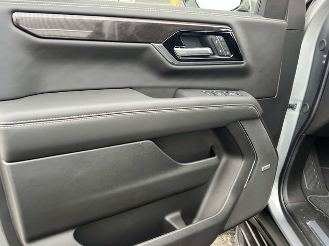 New 2026 GMC Yukon XL Elevation image 15