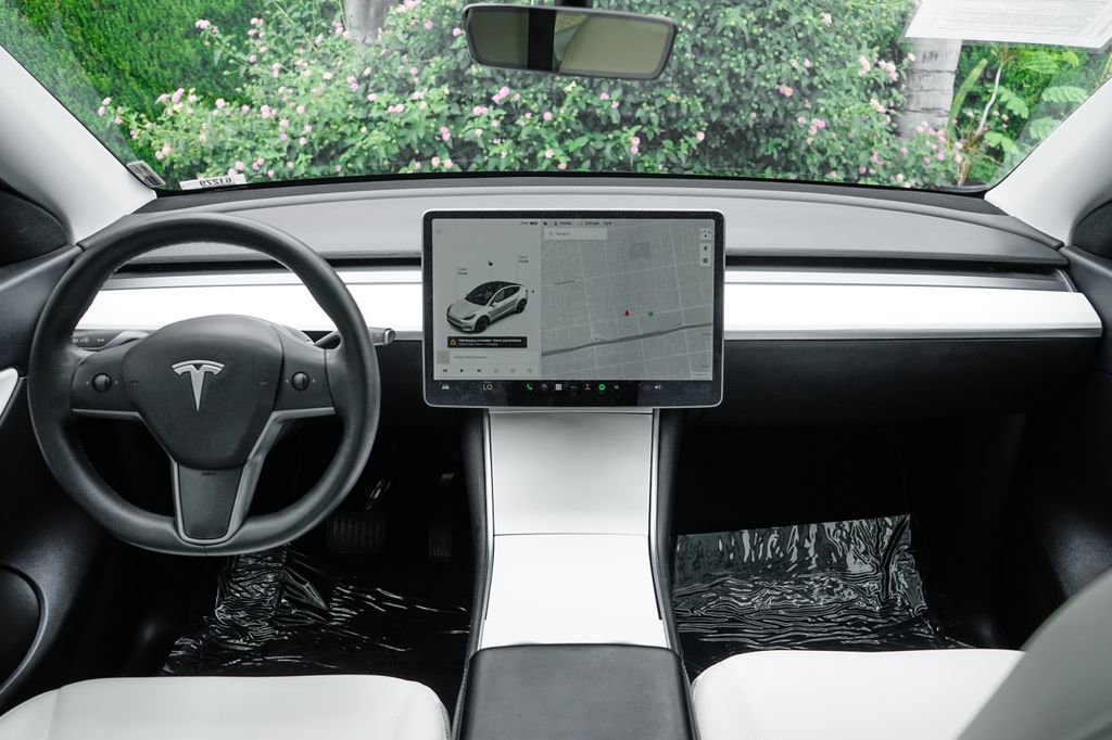 Used 2020 Tesla Model Y Long Range image 22